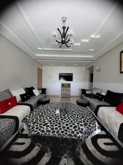 Rare Appartement De Vacances Tanger Eksteriør billede